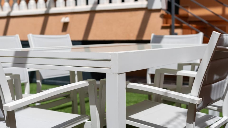 Global Vacacional, planta baja con gran terraza y urbanizacion con piscina Apartment in Valencian Community