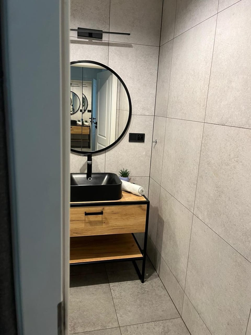 Katowice Central Suites l ZABRSKA Apartment in Poland