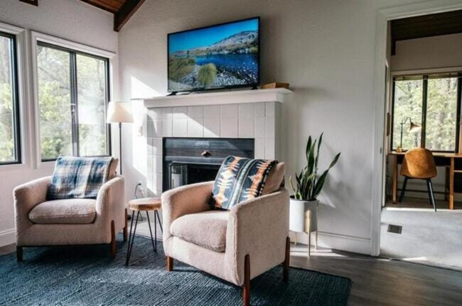 Treehouse style home near Lake Norwood House in Bella Vista