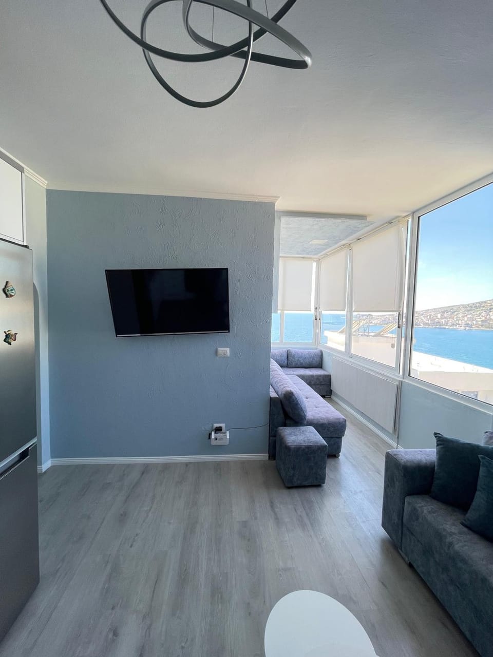 Property building, TV and multimedia, View (from property/room)