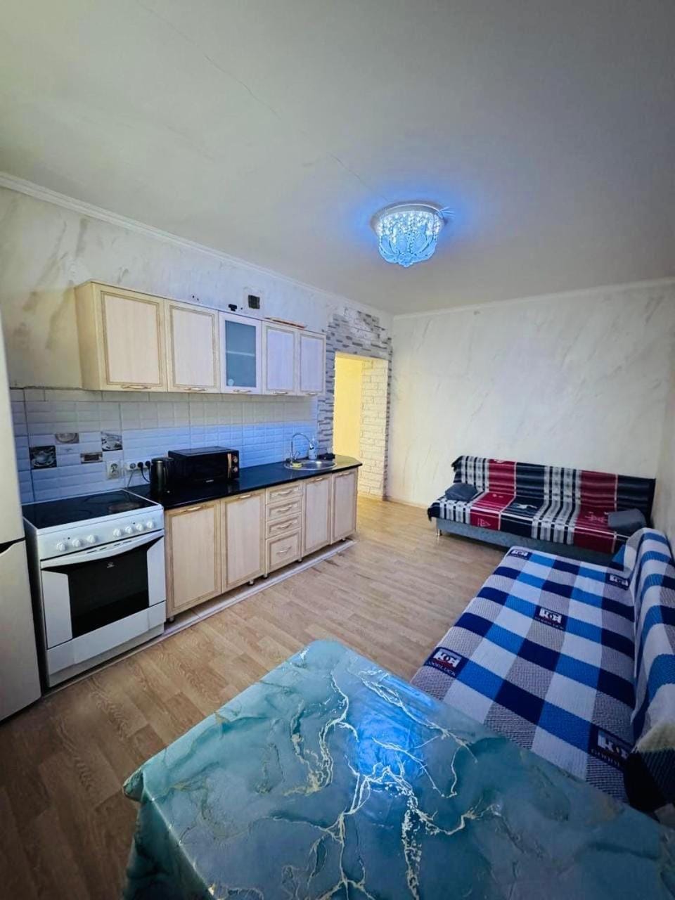 Kitchen or kitchenette, Living room, Seating area