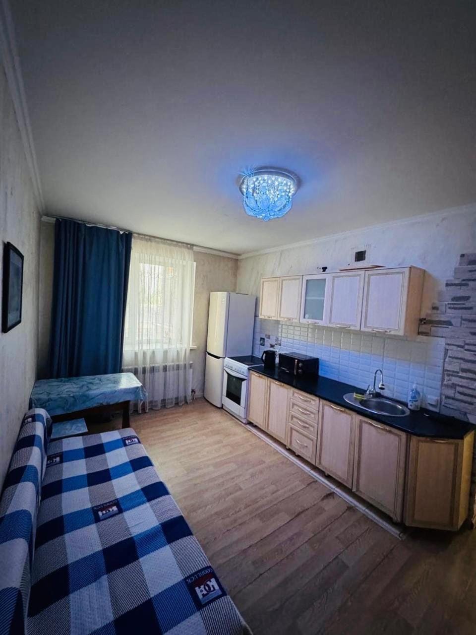 Kitchen or kitchenette, Seating area