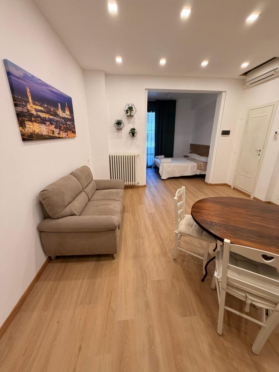 Luminoso Appartamento a 2 passi dalla stazione Apartment in Municipality of Sesto Fiorentino