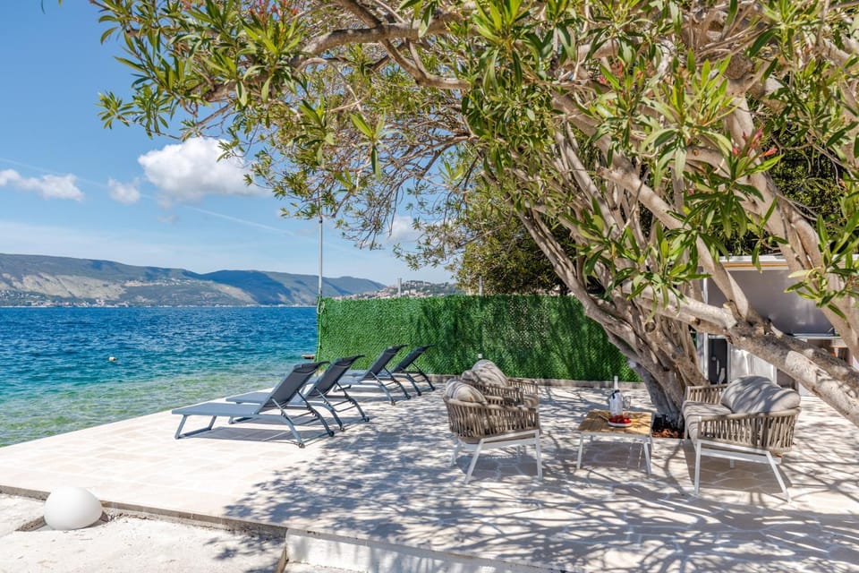 Pure Bay Montenegro Beach House Villa in Kotor Municipality