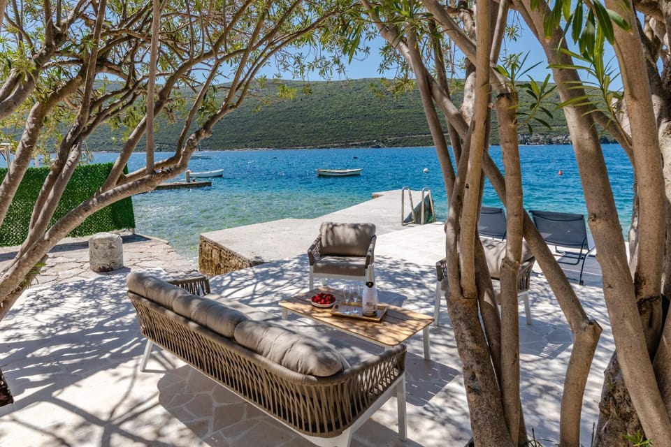 Pure Bay Montenegro Beach House Villa in Kotor Municipality