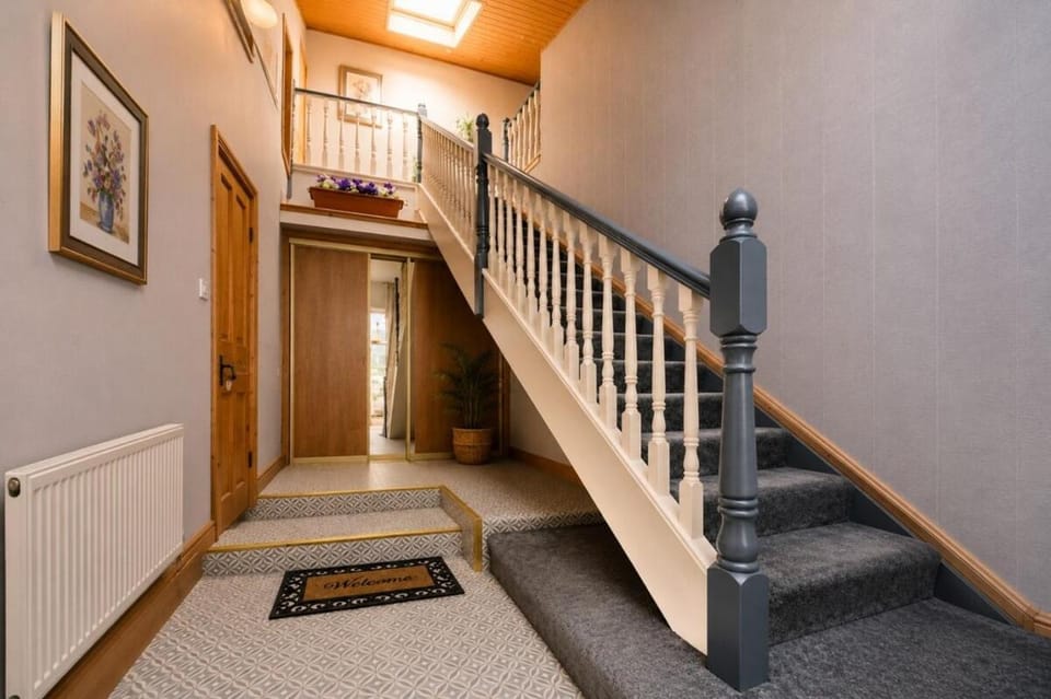 Charming Loft Retreat Perfect Craughwell Getaway Apartment in County Galway