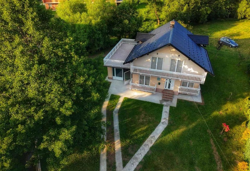 Villa Riverside Haven Villa in Federation of Bosnia and Herzegovina