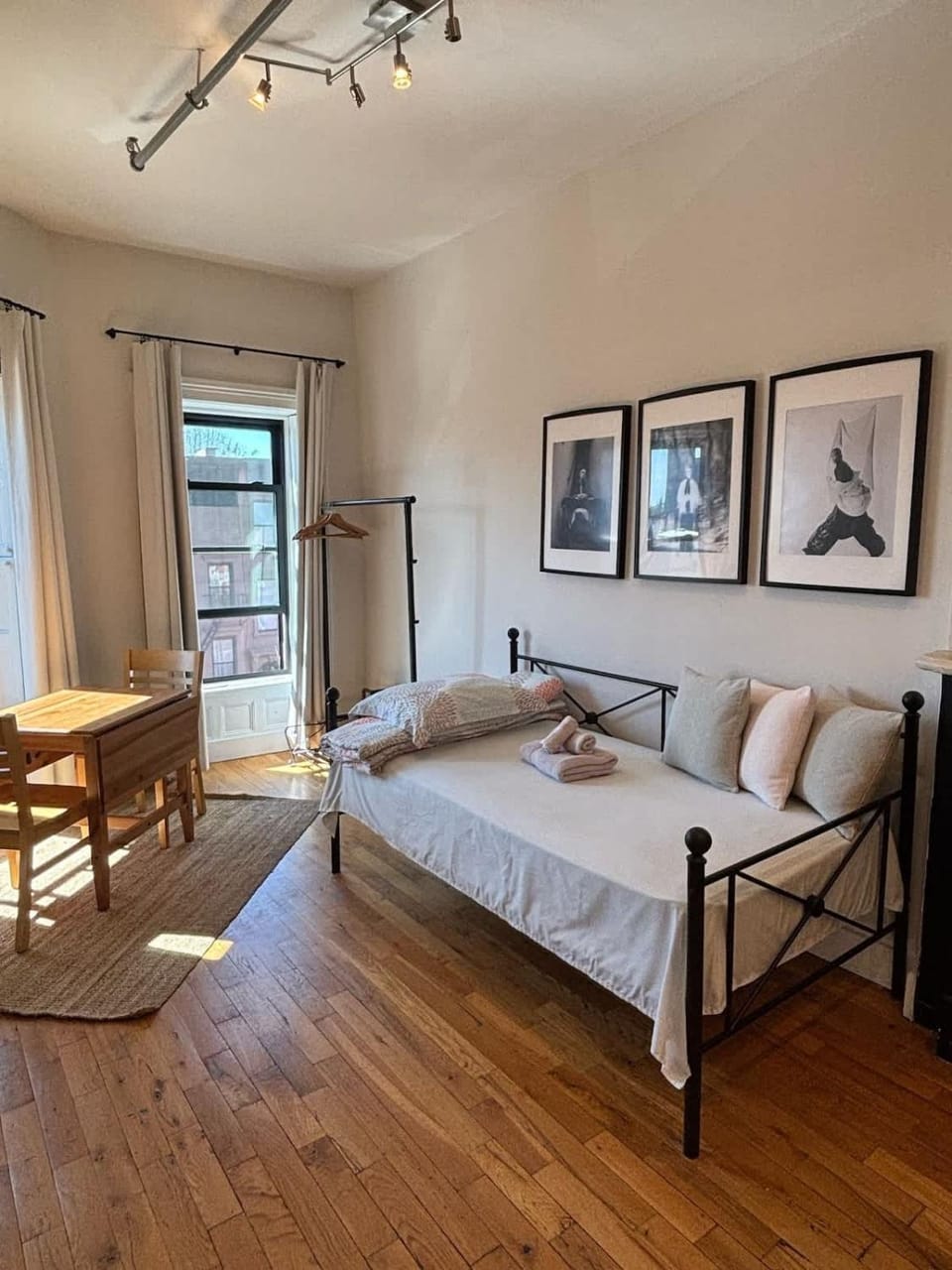 Brooklyn sun kissed studio apartment Apartment in Bedford-Stuyvesant