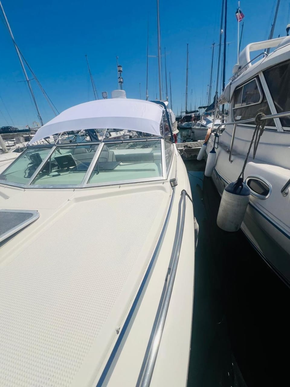 VINA ROMANCE - Romantic Boat Stay in Lisbon Marina Docked boat in Lisbon
