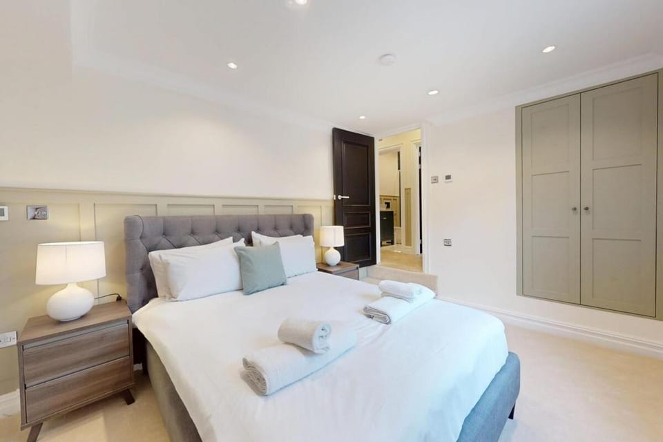 Bed, Bedroom, wardrobe