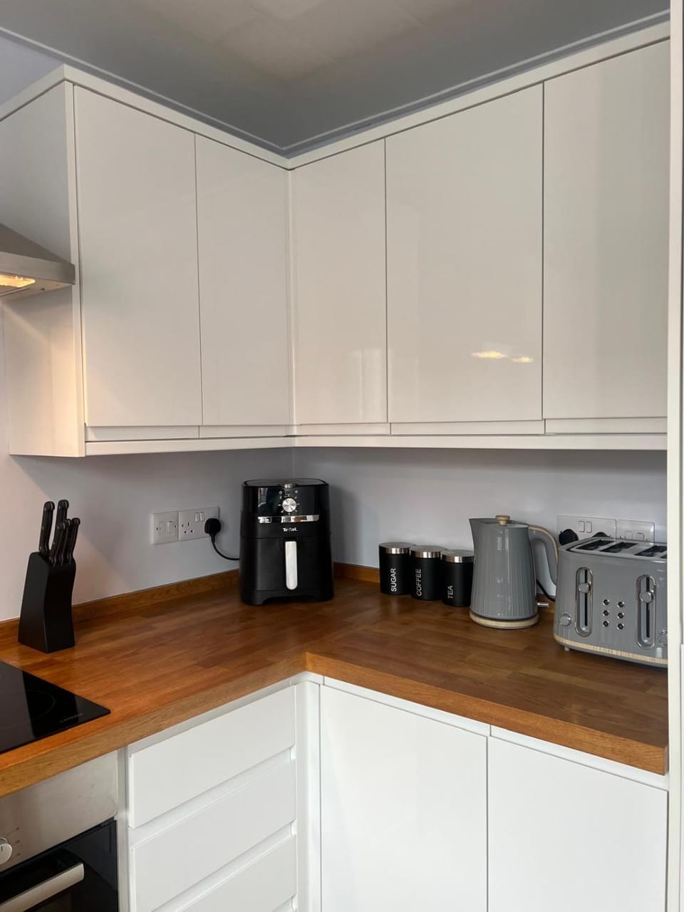 Thirlwell Gardens, Ground floor Flat, Free Parking Apartment in Carlisle