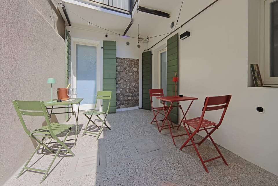 Garden, Inner courtyard view