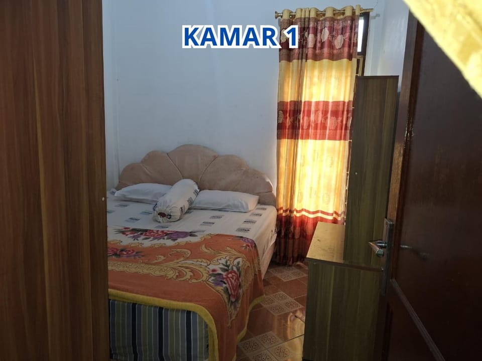 Prima Homestay Tuktuk Vacation rental in Indonesia