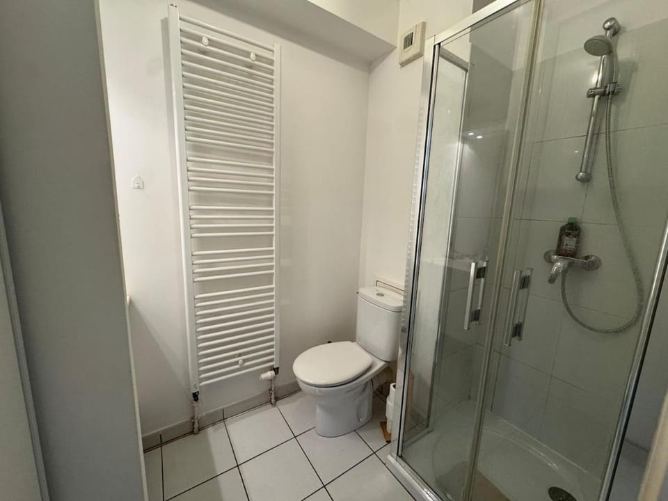 Studio cosy avec balcon et parking Apartment in Caen