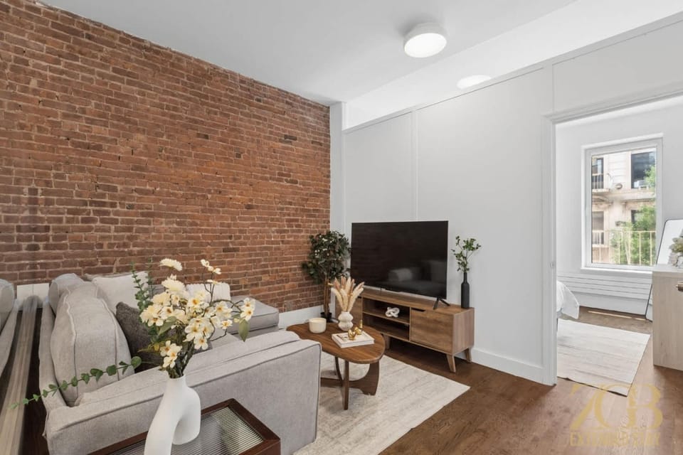 Prime UES Newly Renovated Luxury 2BR Central Park Apartment in Upper East Side