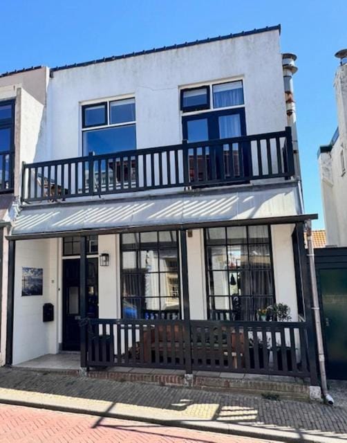 Property building, Balcony/Terrace