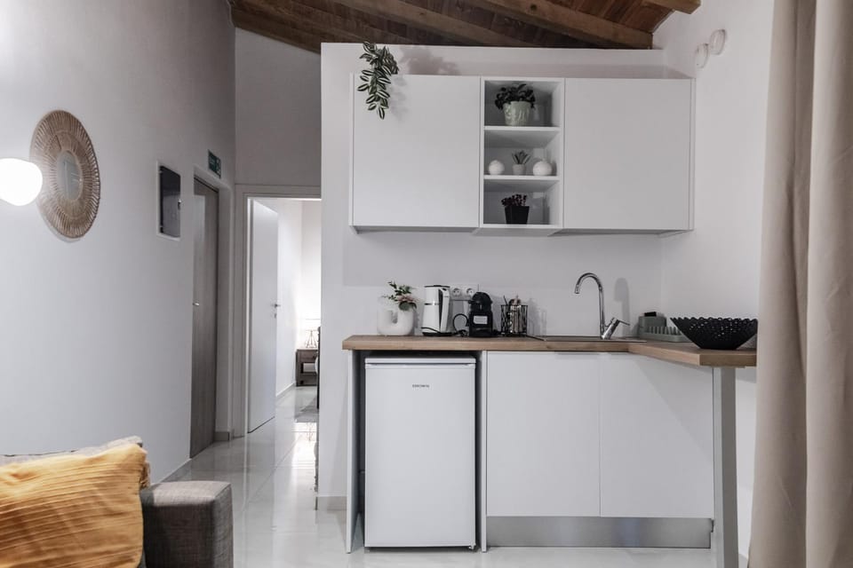 Coffee/tea facilities, Kitchen or kitchenette