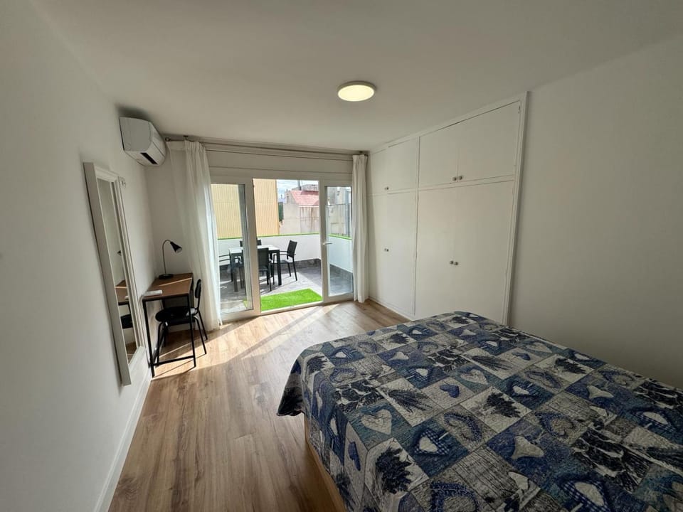 Acogedor apartamento a 50 metros del mar Bed and Breakfast in Cambrils