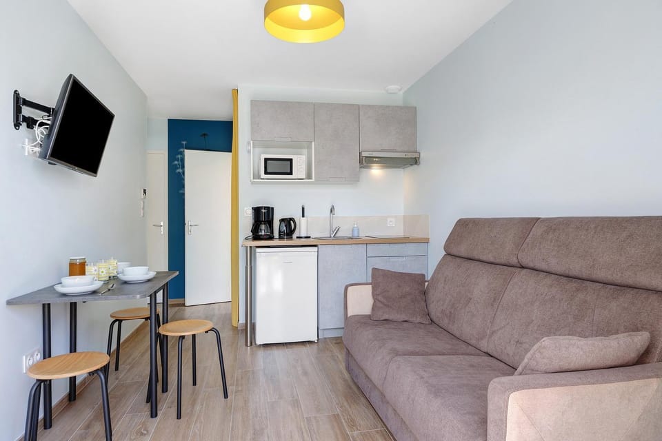 Property building, Living room