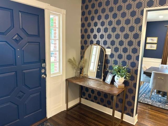 Facade/entrance, Decorative detail, Dining area, furniture