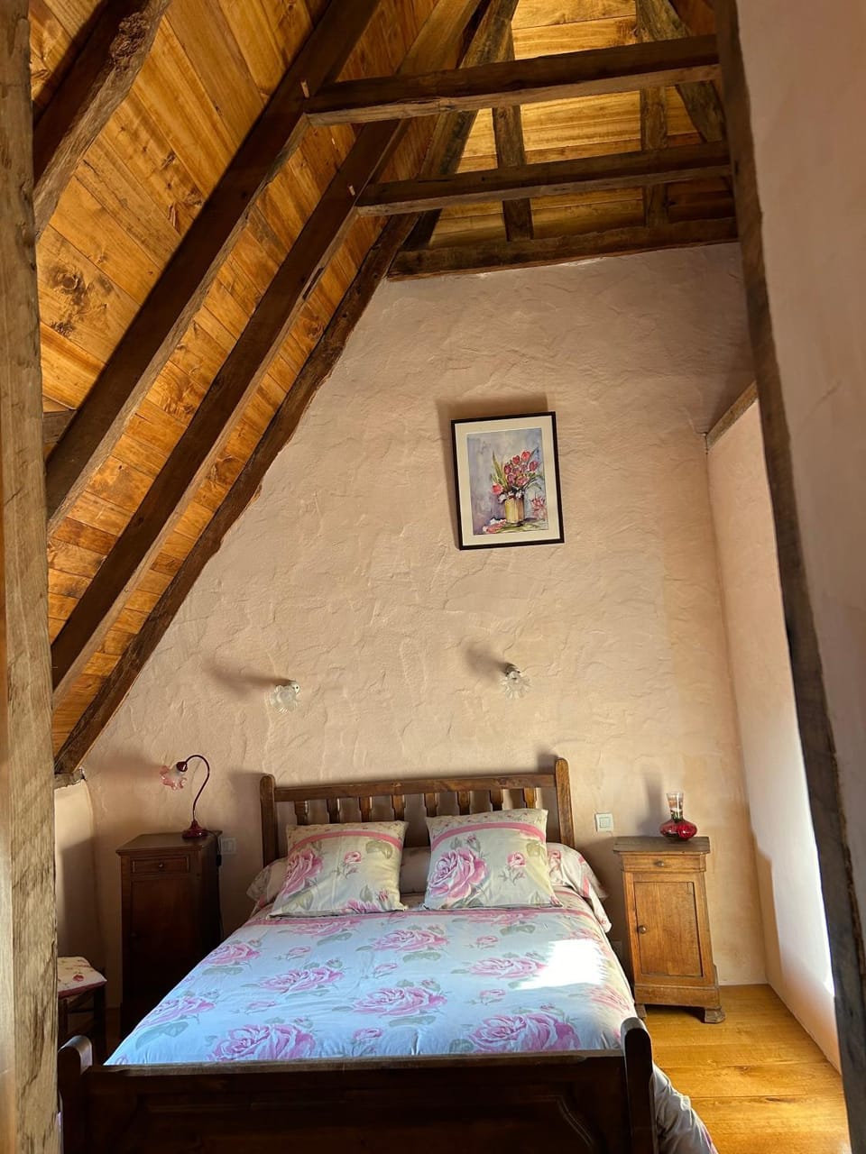Property building, Living room, Bedroom