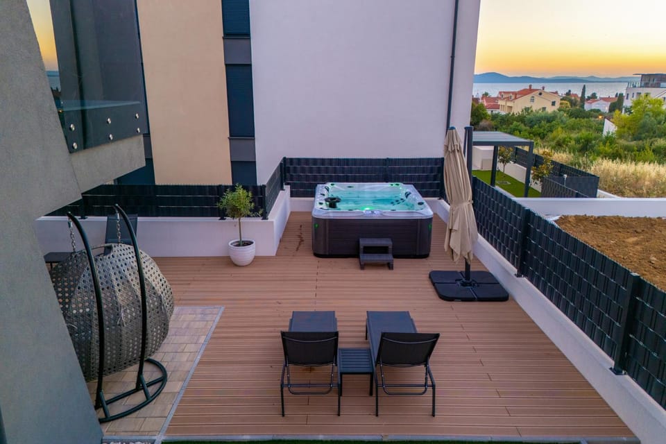 Day, Hot Tub, View (from property/room), sunbed