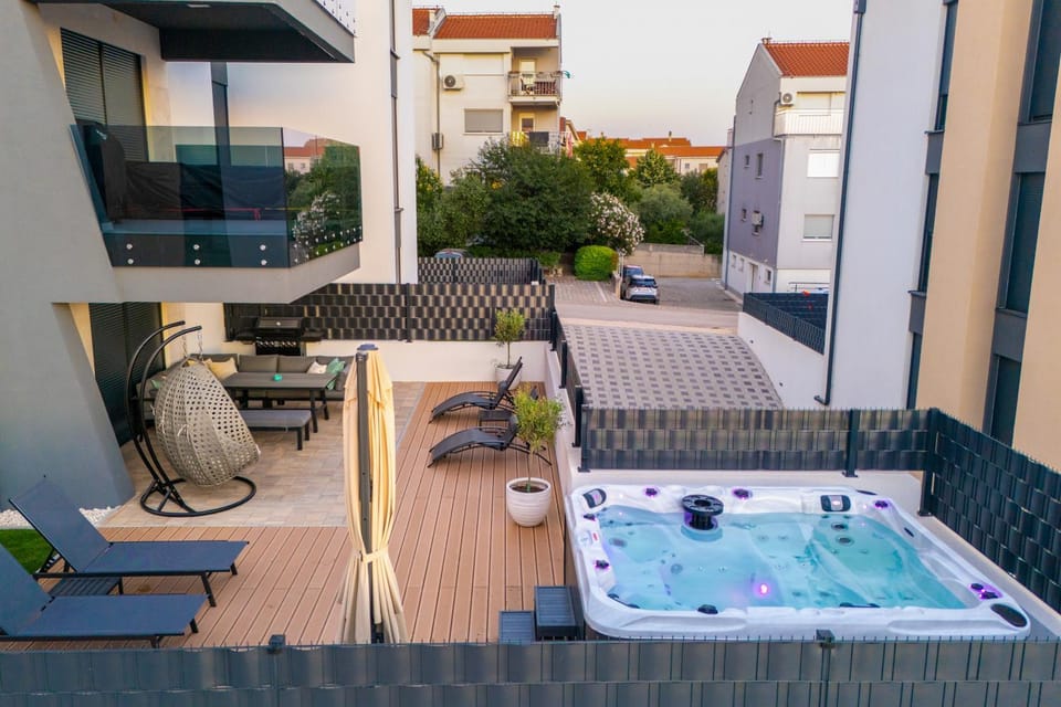 Natural landscape, Balcony/Terrace, sunbed