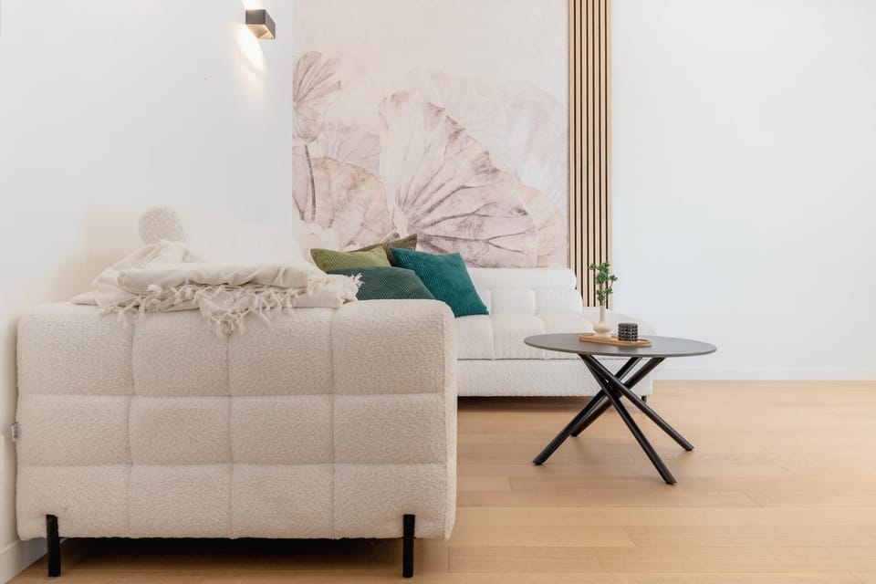 Communal lounge/ TV room, Living room