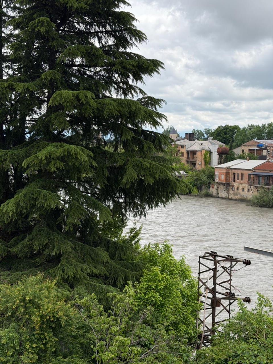 Property building, Nearby landmark, Day, Natural landscape, Lake view, River view