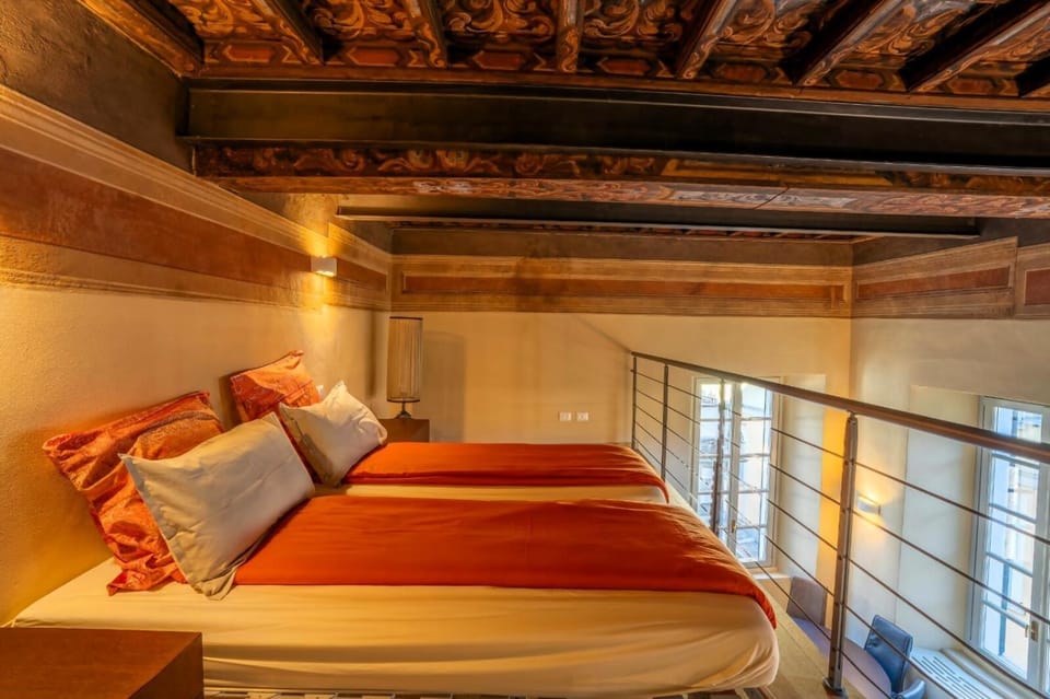 Lake Como Heritage House & Pool Apartment in Menaggio