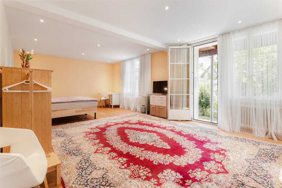 Living room, Bedroom