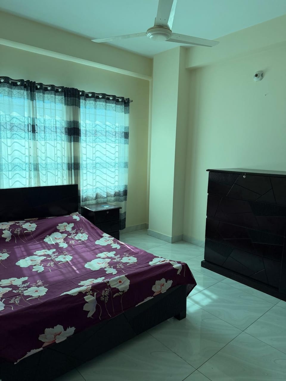Raj Maya Tower 3 Bedroom Flat With AC Lift & WiFi Apartment in Bangladesh