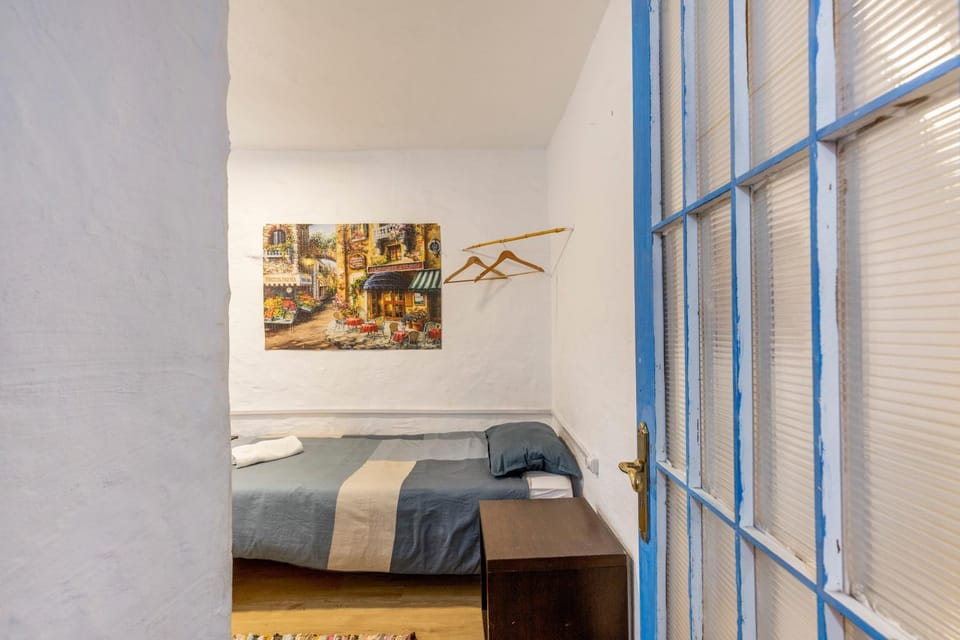 Property building, Living room, Bedroom