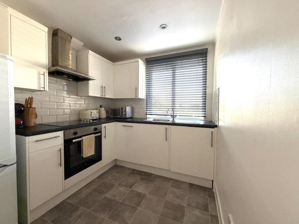 1 BR Flat Near City Centre with Parking Apartment in Cambridge