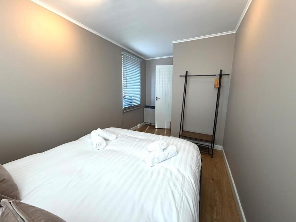 1 BR Flat Near City Centre with Parking Apartment in Cambridge