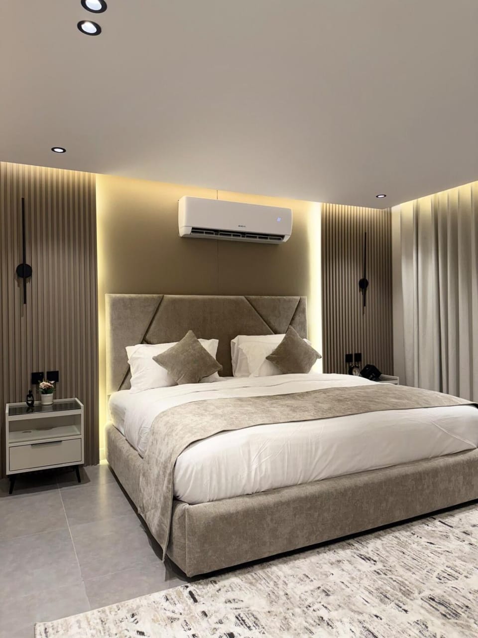 Stylish 1BR Bathtub Outdoor Seating 307 Apartment in Riyadh