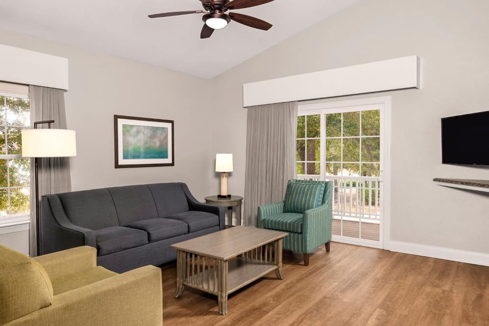 CW The Cottages Three 3BR Suites House in North Myrtle Beach