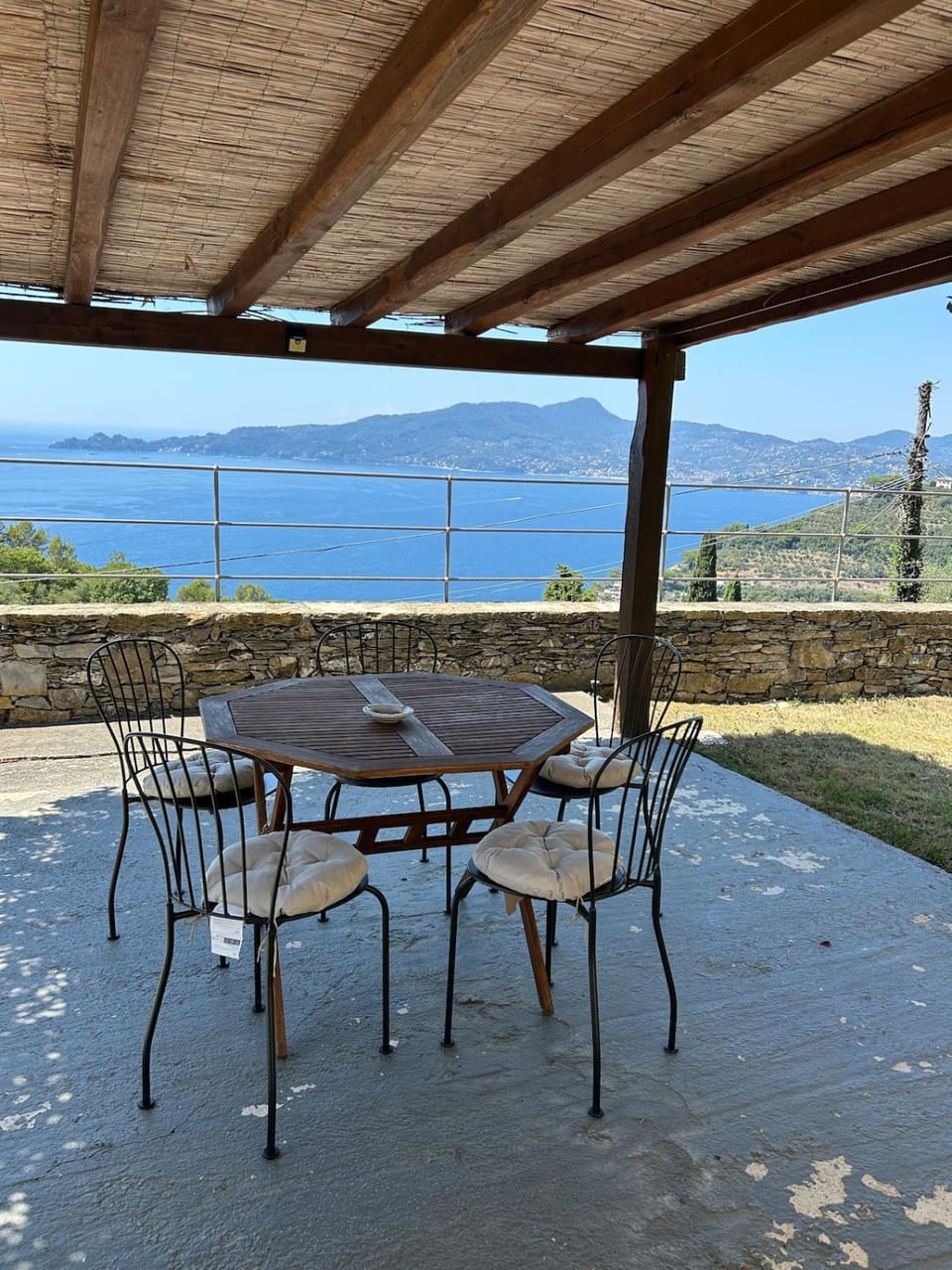 Garden, Sea view