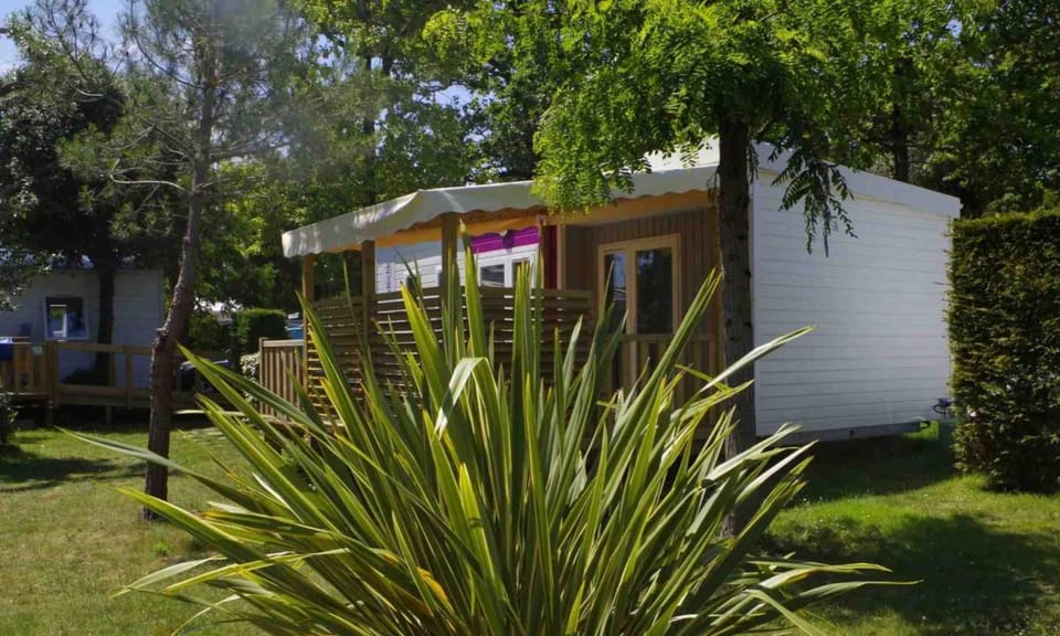 Camping le Sous-Bois Campground/ 
RV Resort in Nouvelle-Aquitaine