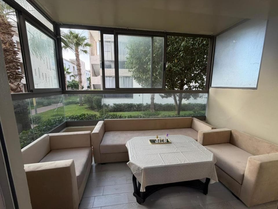 Balcony/Terrace, Garden view