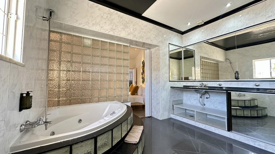 Bathroom, Bath