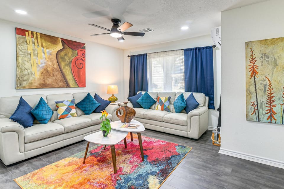 Near Beach & Pleasure Pier! 2 Units in Galveston Apartment in Galveston Island