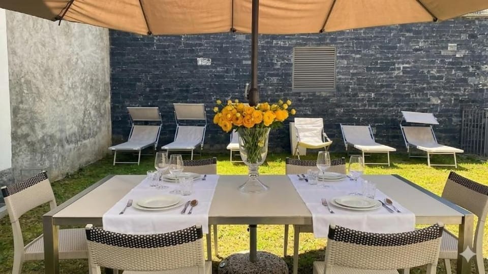Lake Como Exclusive Stay Garden & Pool Apartment in Menaggio