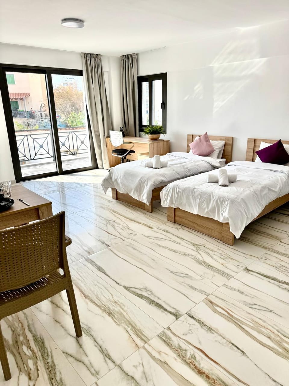 Bed, Living room, Photo of the whole room, Seating area, Bedroom, towels
