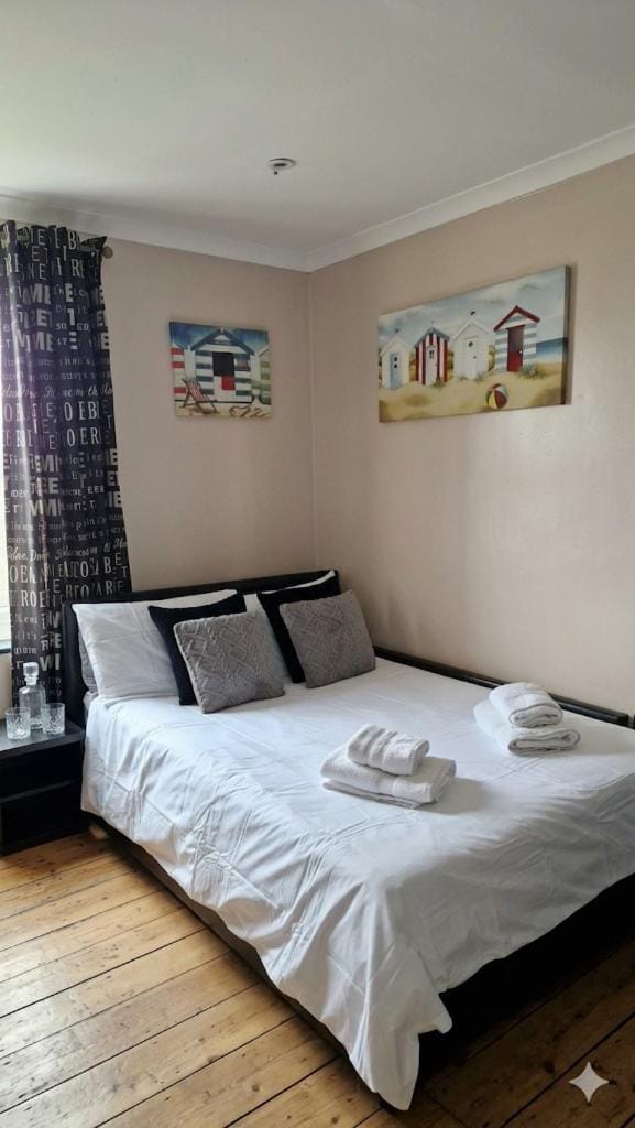Cozy Sea View Room Folkestone Harbour Bed and Breakfast in Folkestone