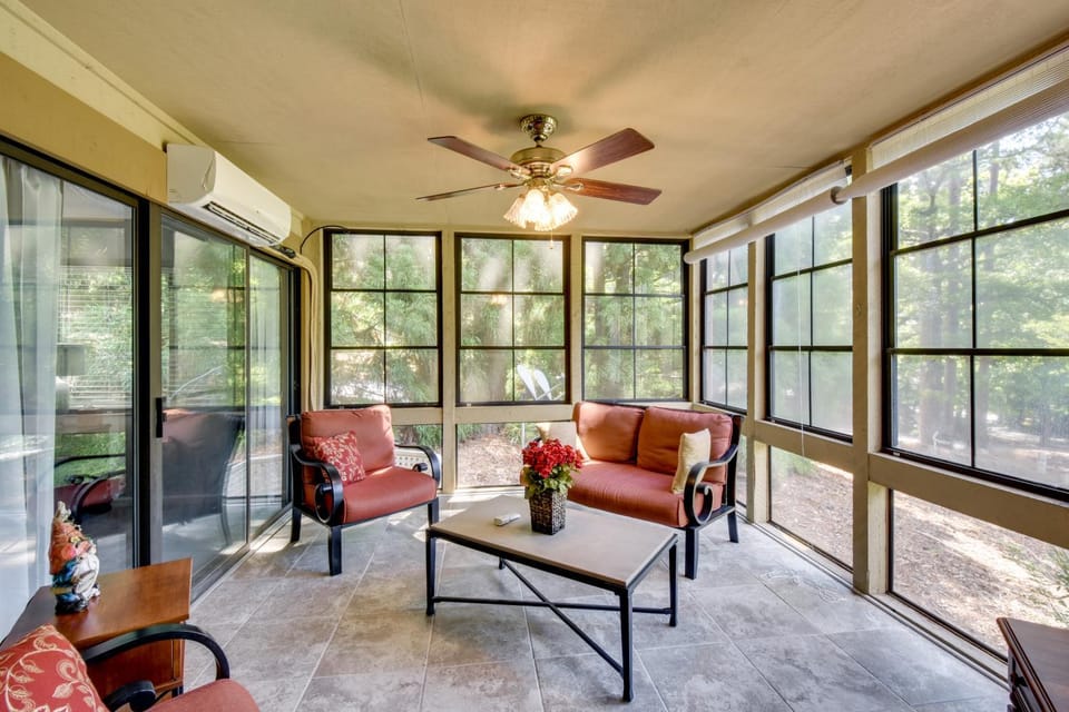 Sunroom & Deck! Golf Retreat in Keowee Key House in Lake Keowee