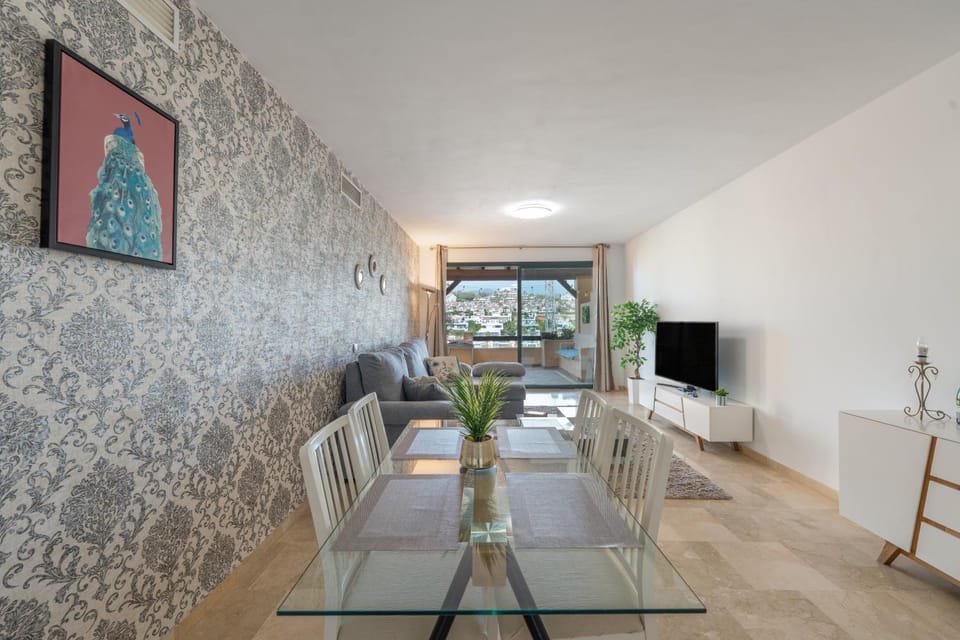 Paradise Estepona Apartment in Costa del Sol