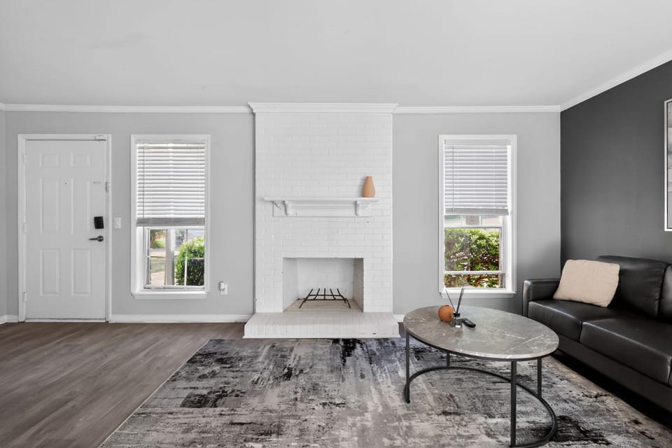 Cozy modern apartment at The Domain Raleigh Apartment in Raleigh