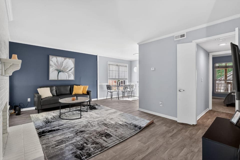 Cozy modern apartment at The Domain Raleigh Apartment in Raleigh