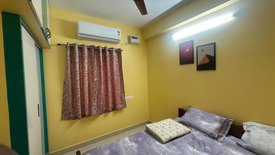 8 Bed Cool 3 bedroom kitchen WTC DLF OMR Apollo Proton OTT Wi-Fi Apartment in Chennai
